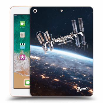 Picasee silikonski prozorni ovitek za Apple iPad 9.7" 2018 (6. gen) - Station